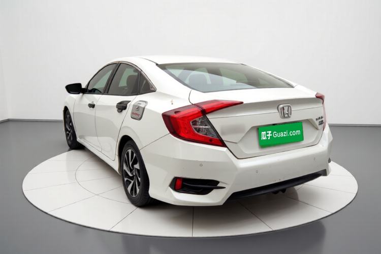 Used Honda Civic 2016 220TURBO CVT Luxury Edition Exterior 3
