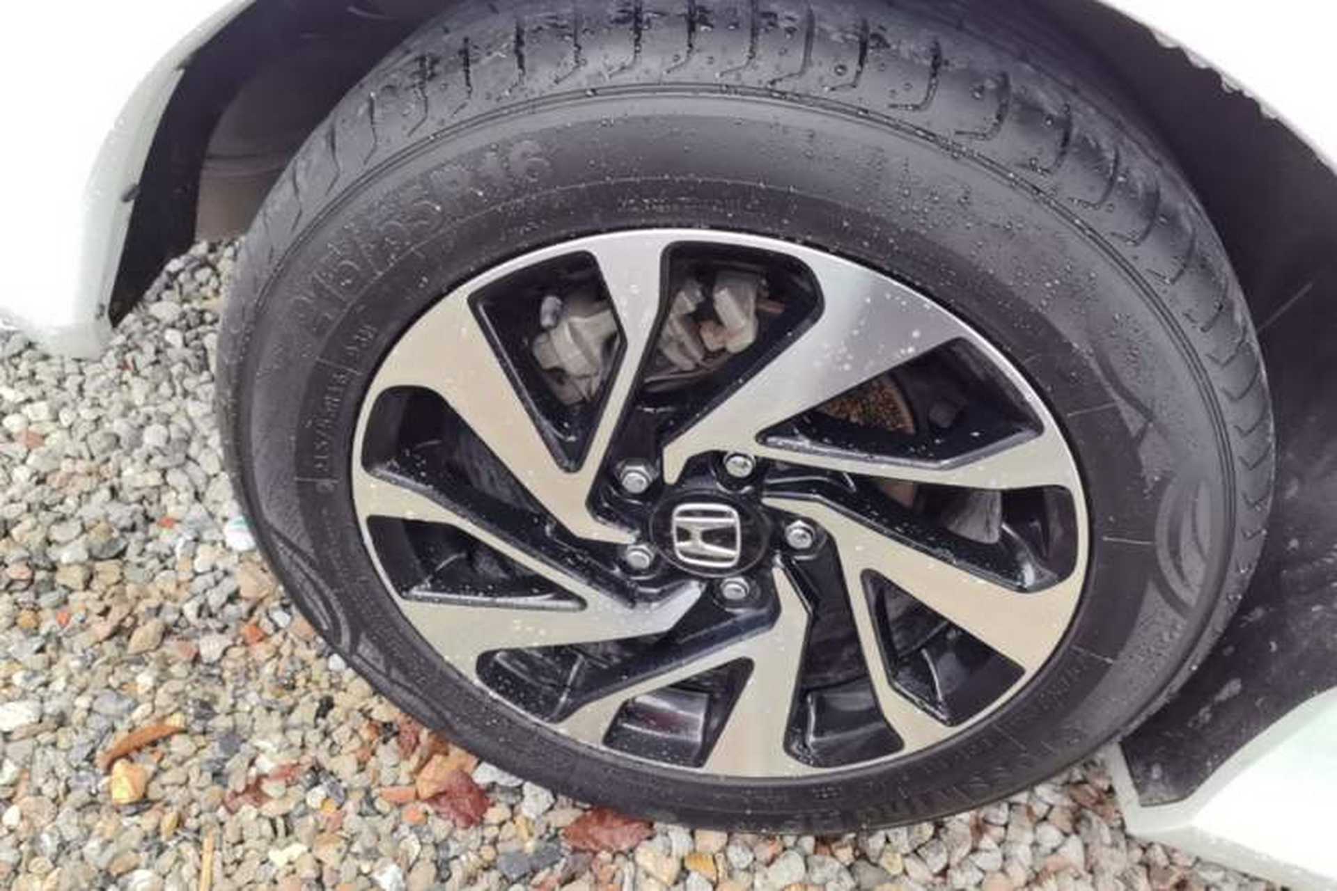 Used Honda Civic 2016 220TURBO CVT Luxury Edition Exterior 3