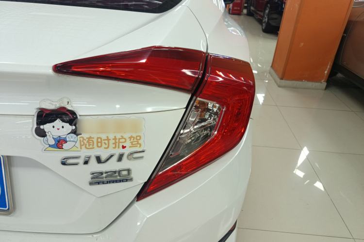 Used Honda Civic 2016 180TURBO CVT Comfort Version Exterior 3