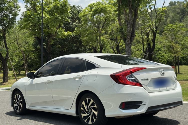 Used Honda Civic 2016 220TURBO CVT Luxury Edition Exterior 3
