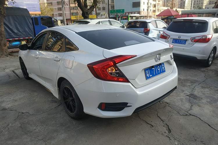 Used Honda Civic 2016 180TURBO CVT Comfort Version Exterior 3