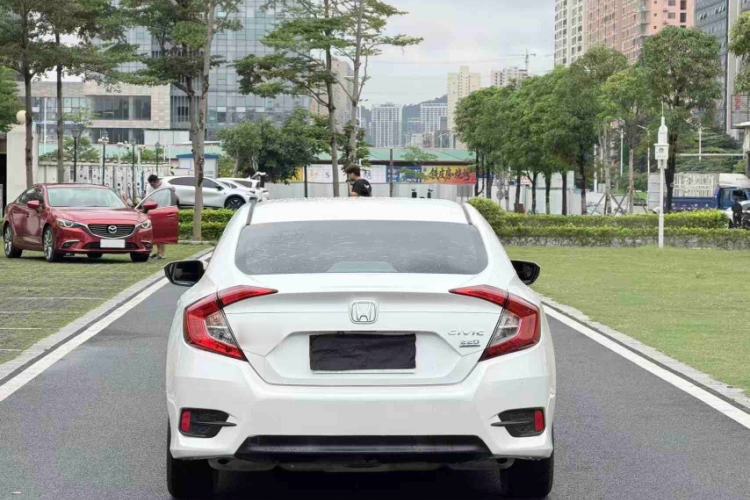 Used Honda Civic 2016 220TURBO CVT Luxury Edition Exterior 4