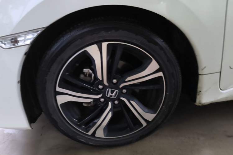 Used Honda Civic 2016 220TURBO CVT Prestige Edition Exterior 4