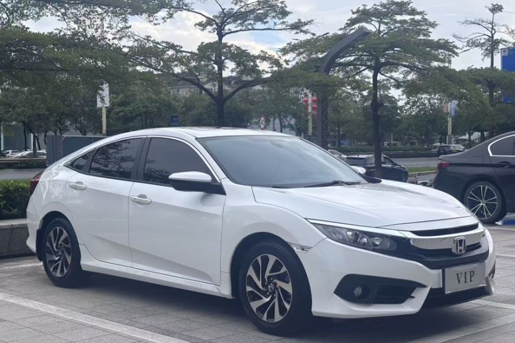 Used Honda Civic 2016 220TURBO CVT Luxury Edition Exterior 4