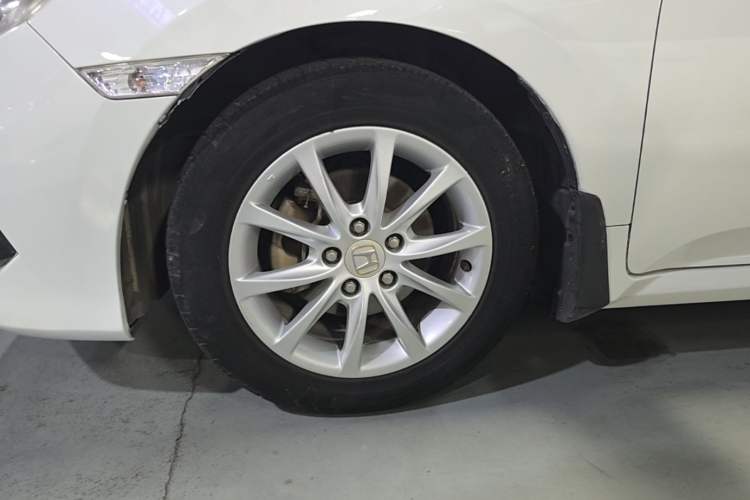 Used Honda Civic 2016 180TURBO CVT Comfort Version Exterior 4