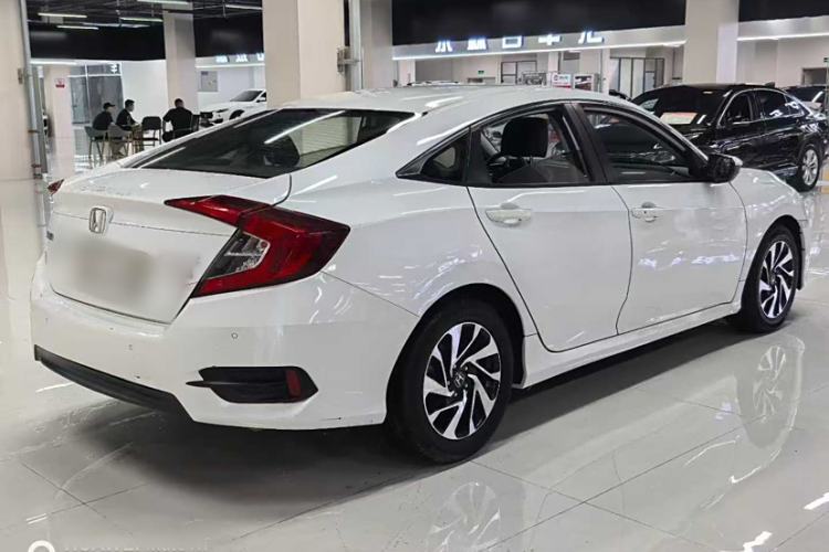 Used Honda Civic 2016 220TURBO CVT Luxury Edition Exterior 4