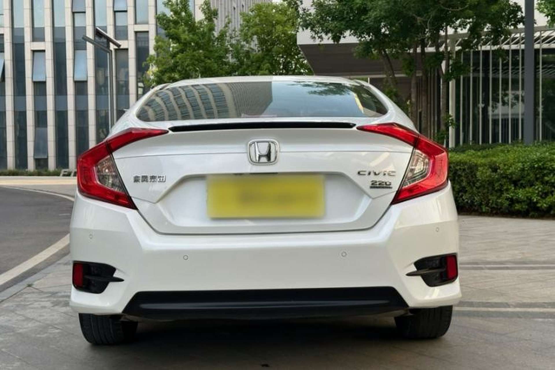 Used Honda Civic 2016 220TURBO Manual Luxury Edition Exterior 5