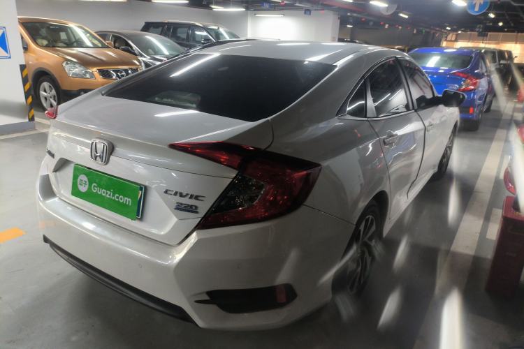 Used Honda Civic 2016 220TURBO Manual Luxury Edition Exterior 5