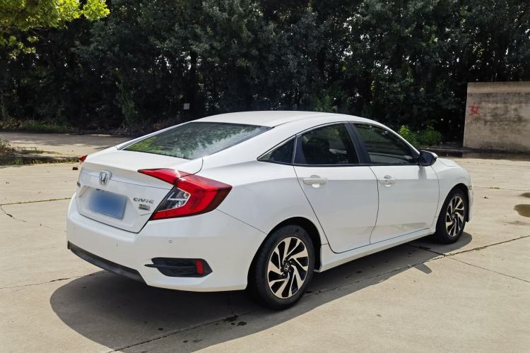 Used Honda Civic 2016 220TURBO CVT Luxury Edition Exterior 5