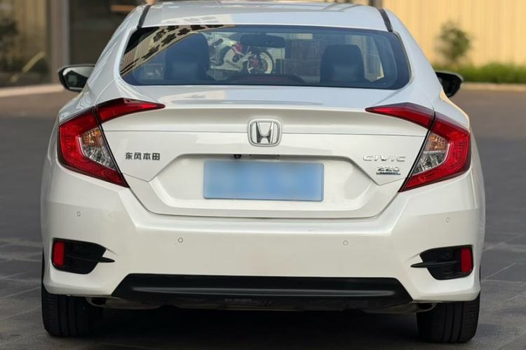 Used Honda Civic 2016 220TURBO CVT Luxury Edition Exterior 5