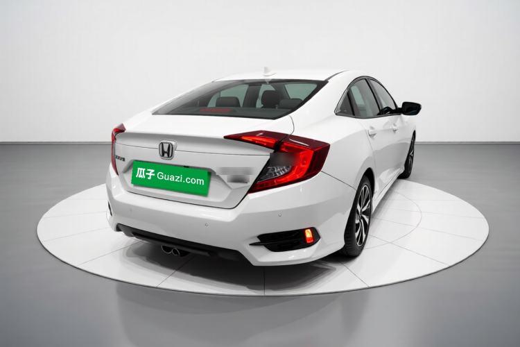 Used Honda Civic 2016 220TURBO CVT Luxury Edition Exterior 5