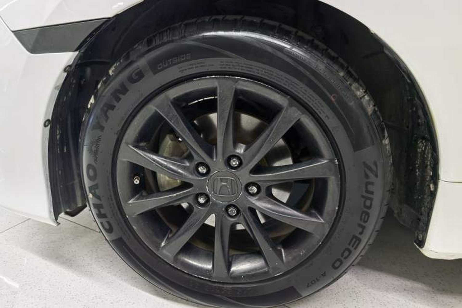 Used Honda Civic 2016 180TURBO CVT Comfort Version Exterior 5