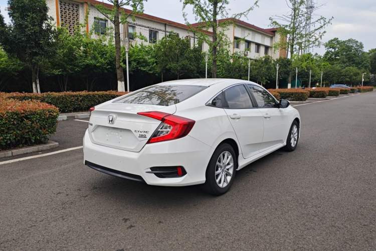 Used Honda Civic 2016 180TURBO CVT Comfort Version Exterior 5