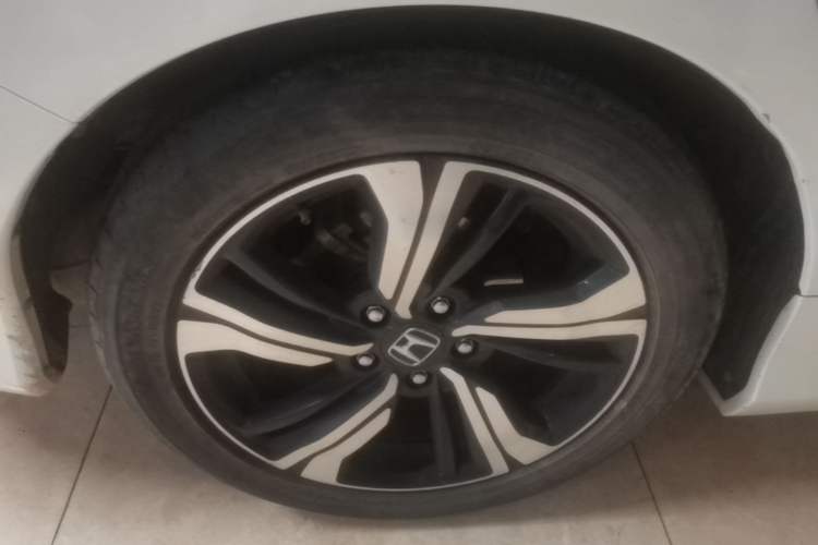 Used Honda Civic 2016 220TURBO CVT Prestige Edition Exterior 5