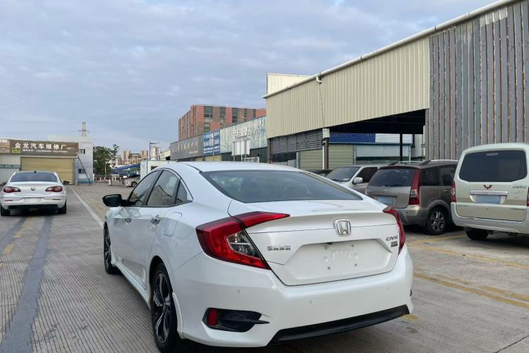 Used Honda Civic 2016 220TURBO CVT Prestige Edition Exterior 5