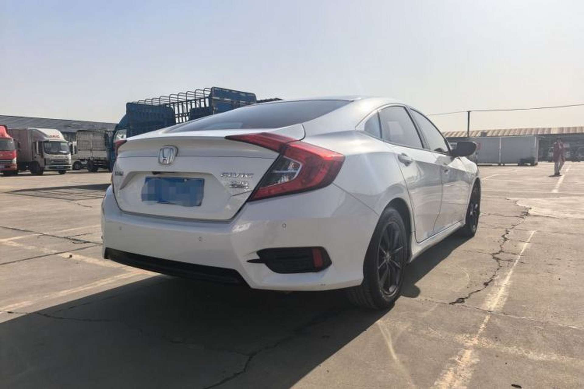 Used Honda Civic 2016 220TURBO CVT Luxury Edition Exterior 5