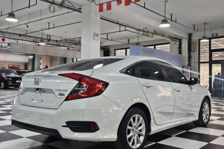 Used Honda Civic 2016 180TURBO CVT Comfort Version Exterior 5