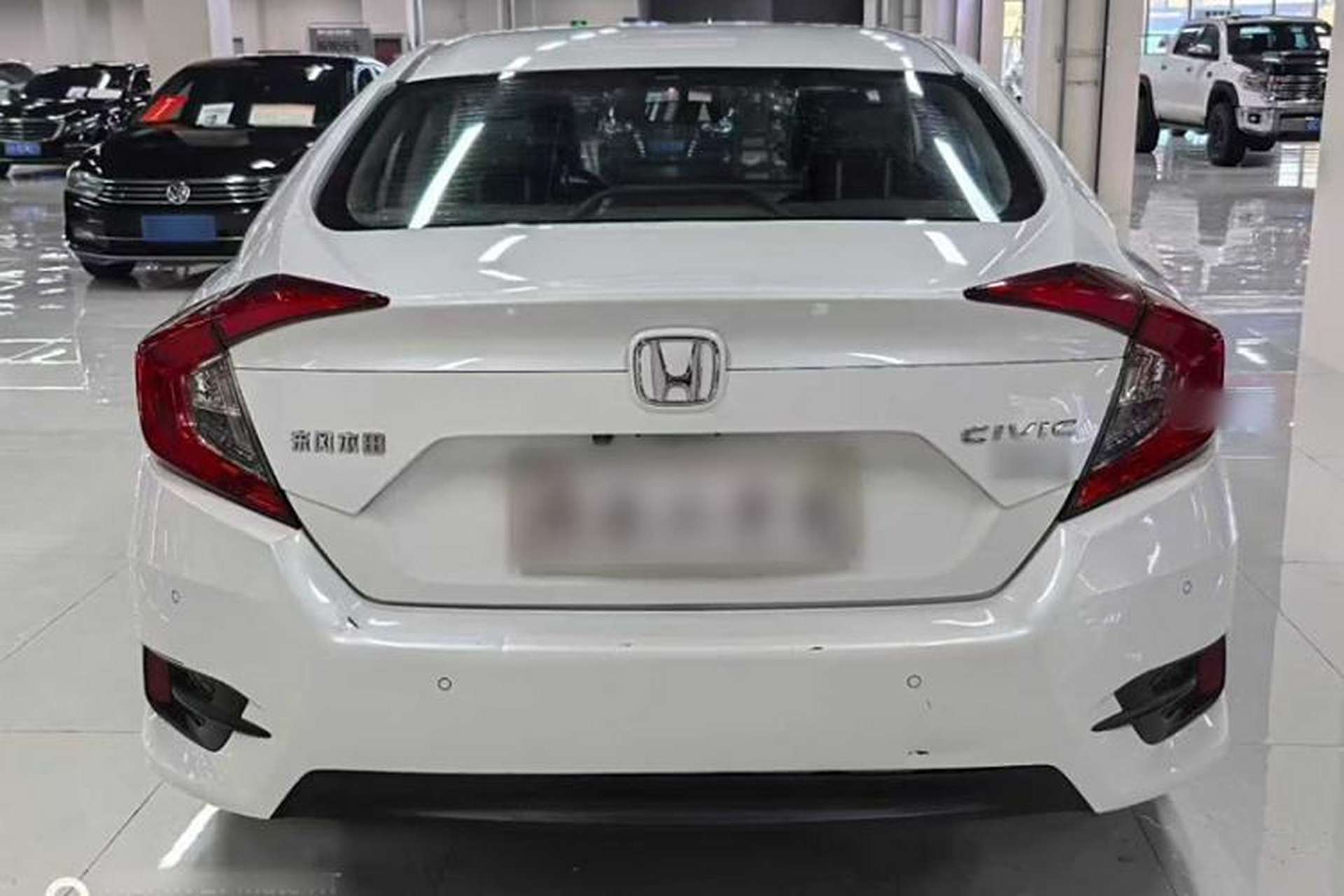 Used Honda Civic 2016 220TURBO CVT Luxury Edition Exterior 5