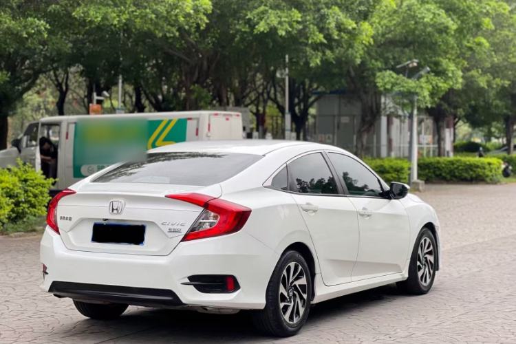Used Honda Civic 2016 220TURBO CVT Luxury Edition Exterior 6