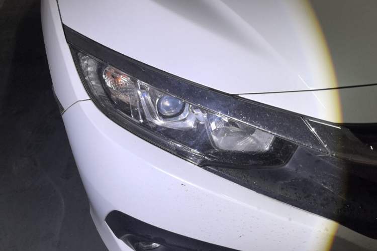 Used Honda Civic 2016 220TURBO CVT Luxury Edition Exterior 6