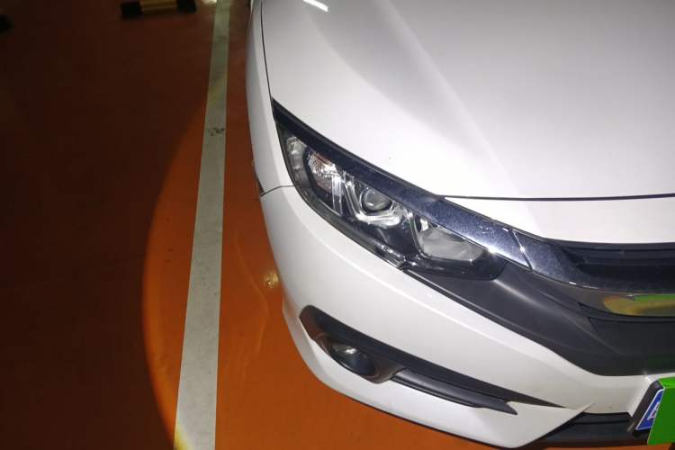 Used Honda Civic 2016 180TURBO CVT Comfort Version Exterior 6