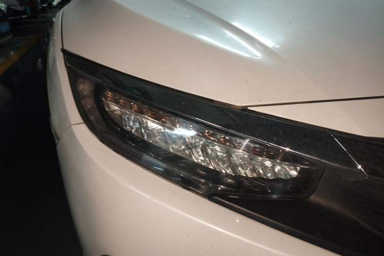 Used Honda Civic 2016 220TURBO CVT Prestige Edition Exterior 6