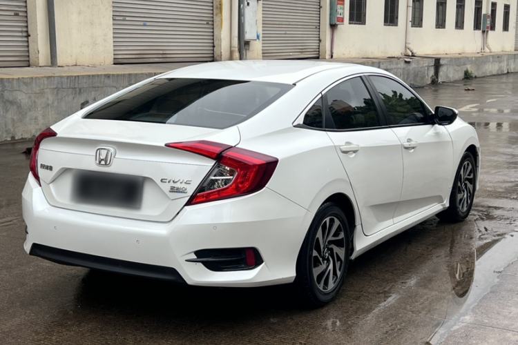 Used Honda Civic 2016 220TURBO CVT Luxury Edition Exterior 6