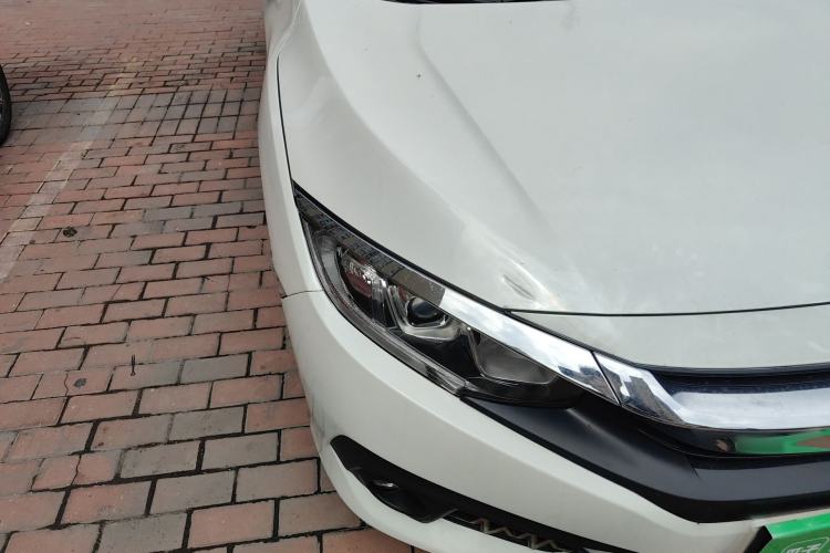 Used Honda Civic 2016 220TURBO Manual Luxury Edition Exterior 6