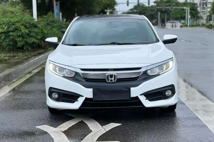 Used Honda Civic 2016 220TURBO CVT Luxury Edition Exterior 6