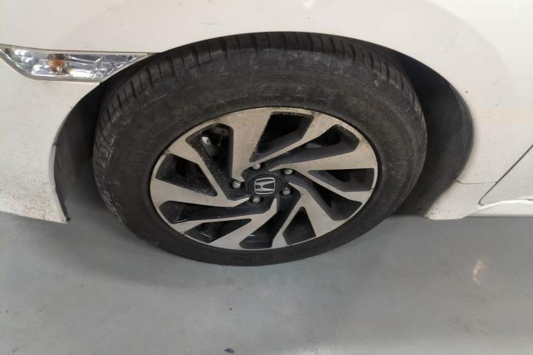 Used Honda Civic 2016 220TURBO Manual Luxury Edition Exterior 7
