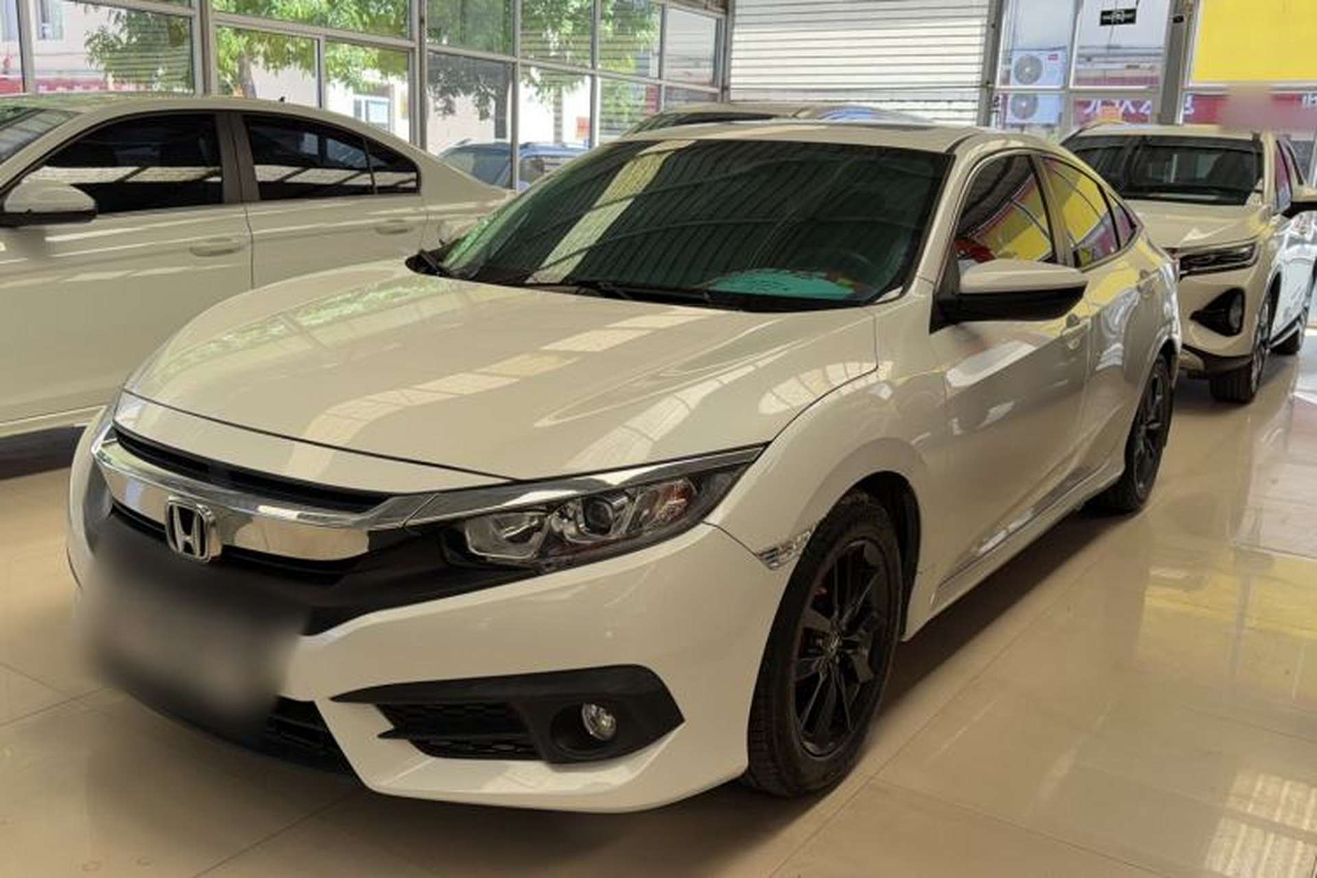 Used Honda Civic 2016 220TURBO CVT Luxury Edition Front Left 45 Deg