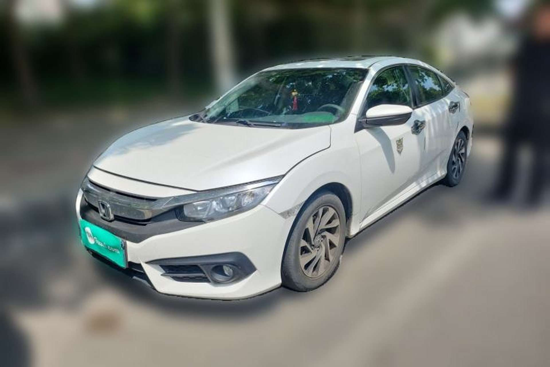 Used Honda Civic 2016 220TURBO CVT Luxury Edition Front Left 45 Deg