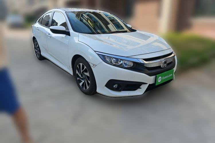 Used Honda Civic 2016 220TURBO Manual Luxury Edition Front Right 45 Deg