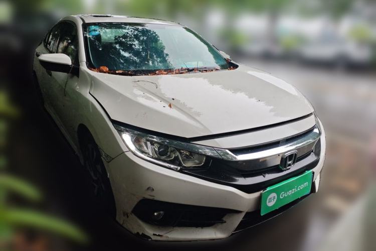 Used Honda Civic 2016 220TURBO CVT Luxury Edition Front Right 45 Deg