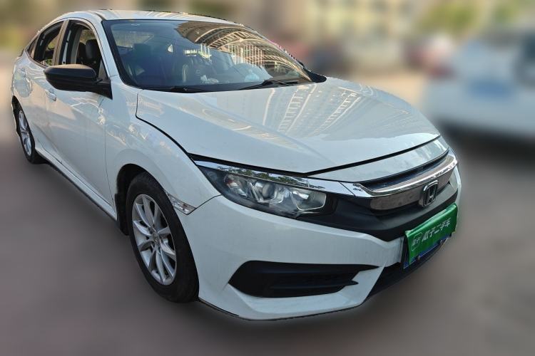 Used Honda Civic 2016 180TURBO Manual Comfort Version Front Right 45 Deg