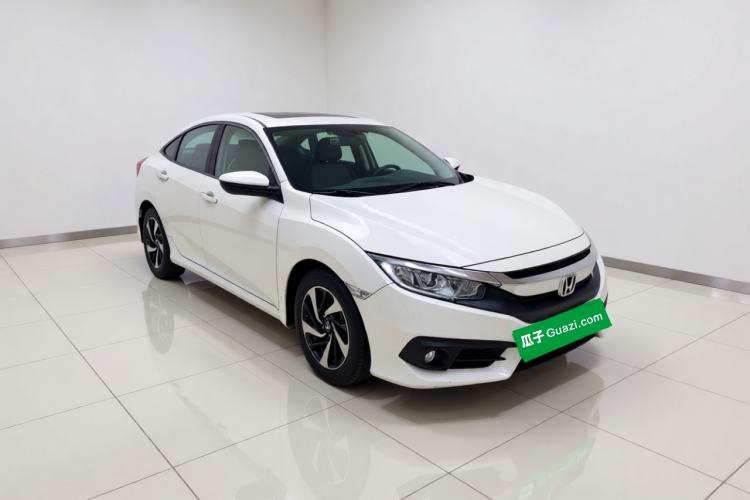Used Honda Civic 2016 220TURBO CVT Luxury Edition Front Right 45 Deg