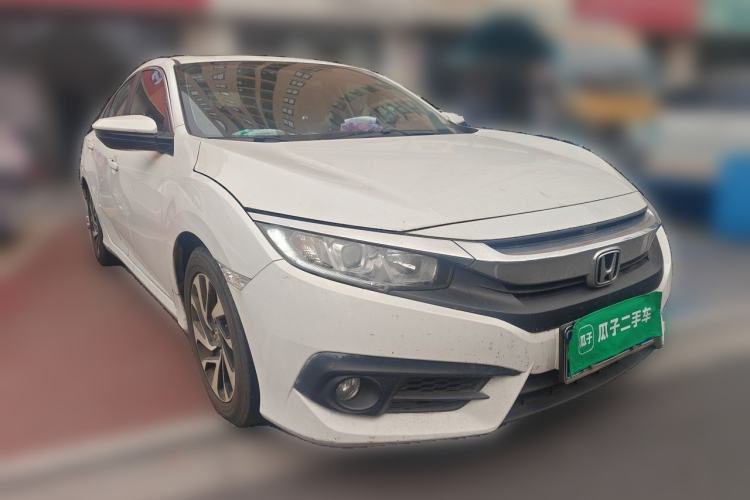 Used Honda Civic 2016 220TURBO CVT Luxury Edition Front Right 45 Deg