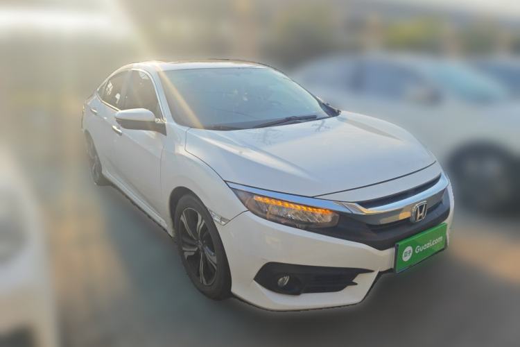 Used Honda Civic 2016 220TURBO CVT Prestige Edition Front Right 45 Deg