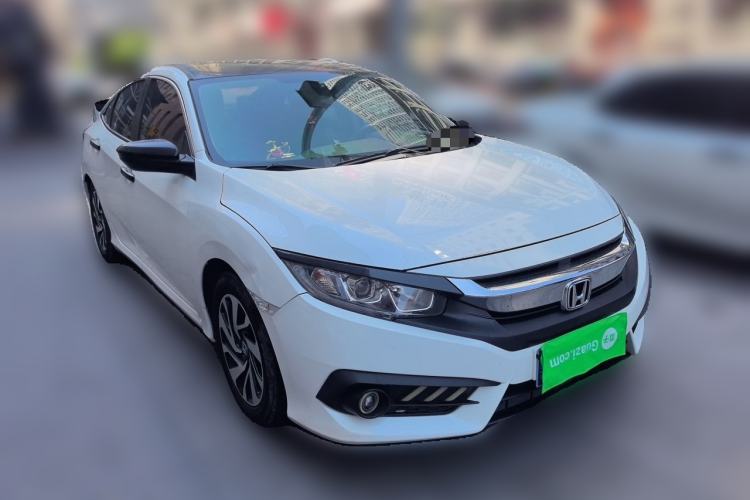 Used Honda Civic 2016 220TURBO CVT Luxury Edition Front Right 45 Deg
