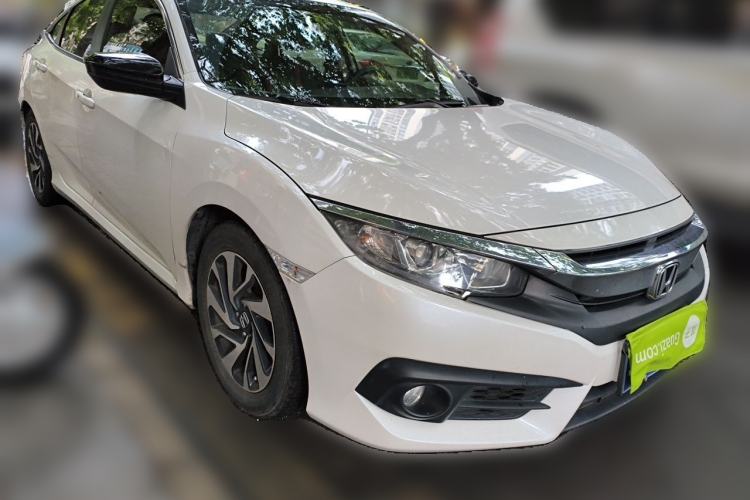 Used Honda Civic 2016 220TURBO CVT Luxury Edition Front Right 45 Deg