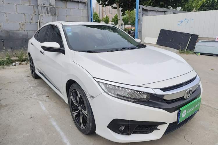 Used Honda Civic 2016 220TURBO CVT Prestige Edition Front Right 45 Deg
