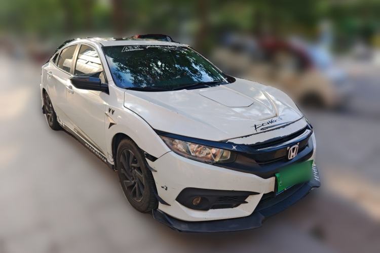 Used Honda Civic 2016 220TURBO CVT Luxury Edition Front Right 45 Deg