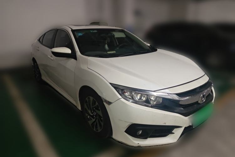Used Honda Civic 2016 220TURBO CVT Luxury Edition Front Right 45 Deg
