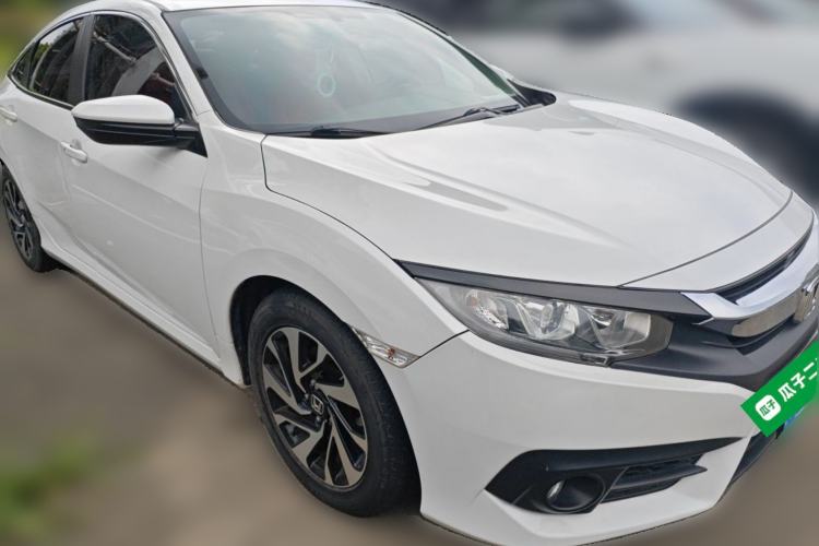 Used Honda Civic 2016 220TURBO CVT Luxury Edition Front Right 45 Deg
