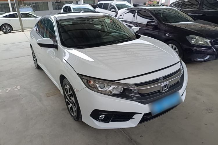 Used Honda Civic 2016 220TURBO CVT Luxury Edition Front Right 45 Deg