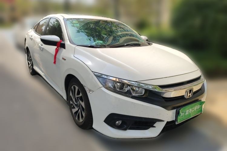 Used Honda Civic 2016 220TURBO CVT Luxury Edition Front Right 45 Deg