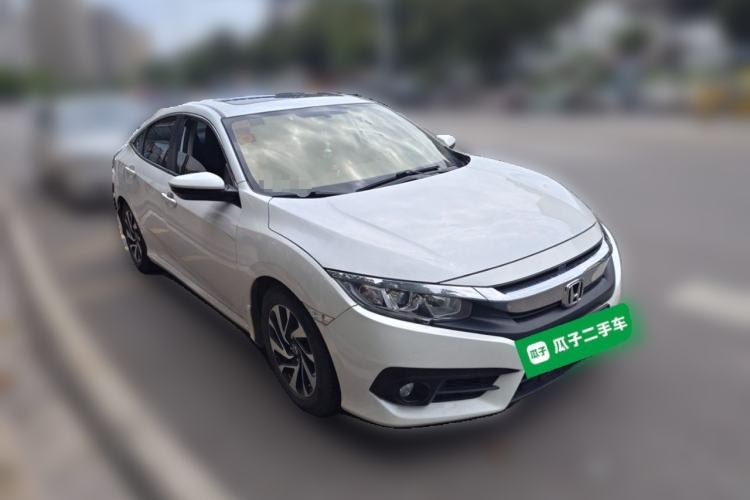 Used Honda Civic 2016 220TURBO CVT Luxury Edition Front Right 45 Deg