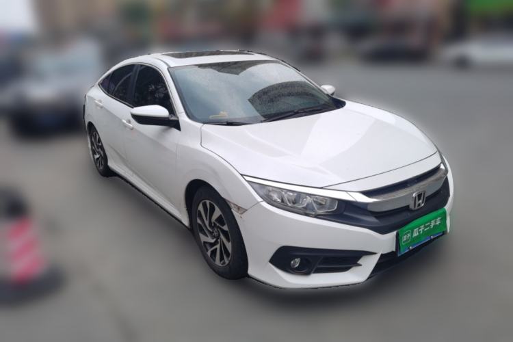 Used Honda Civic 2016 220TURBO CVT Luxury Edition Front Right 45 Deg