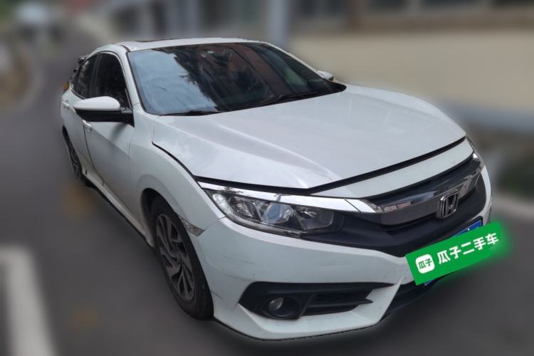 Used Honda Civic 2016 220TURBO CVT Luxury Edition Front Right 45 Deg