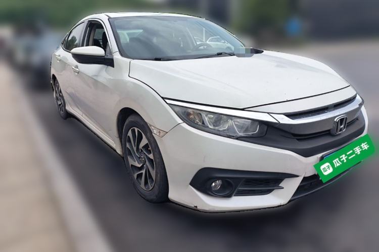 Used Honda Civic 2016 220TURBO CVT Luxury Edition Front Right 45 Deg